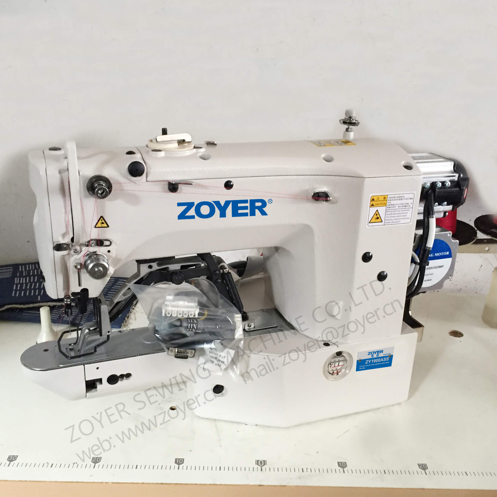 ZY1900A ZOYER Direct Drive Bar Package Machine à coudre